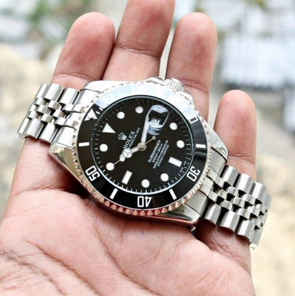 ROLEX SUBMARINER DATE (BLACK - SILVER)
