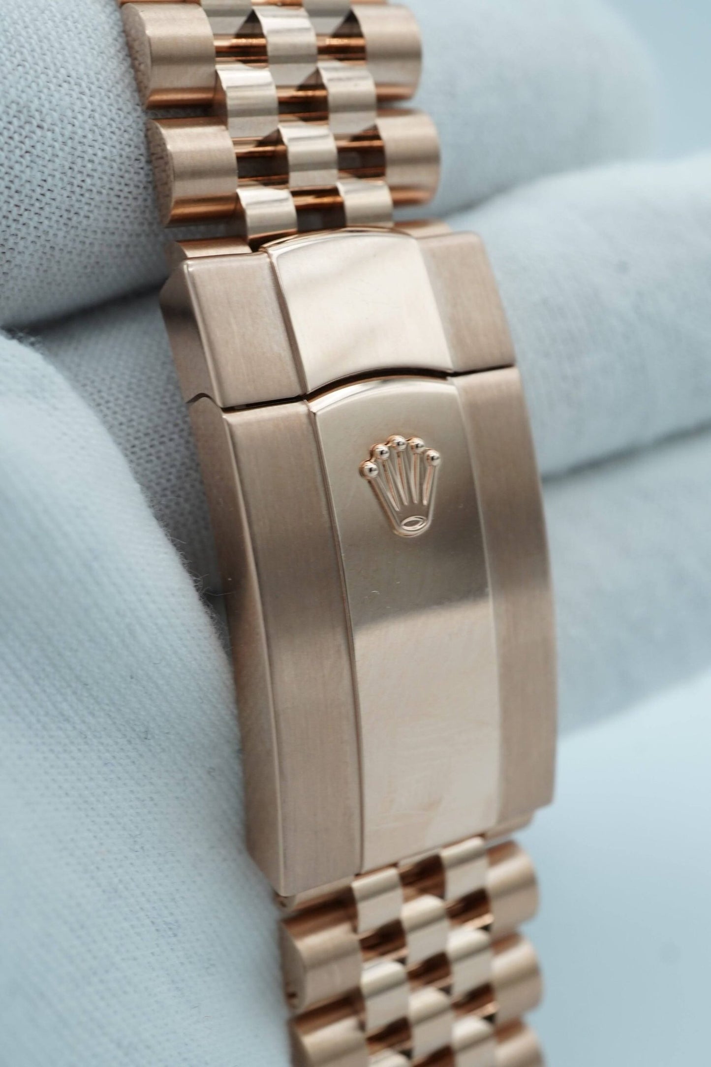 ROLEX SKY DWELLER (GOLD BLUE)